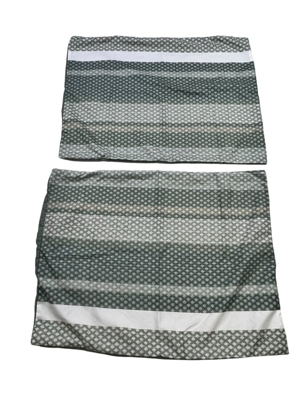 Lot Of 2 London Fog Sage Green Standard Pillowcase Set 2pc Striped Geometric
